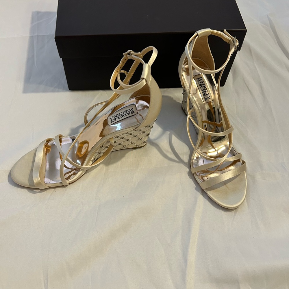 Badgley Mischka Gold and Ivory Strappy Wedges
